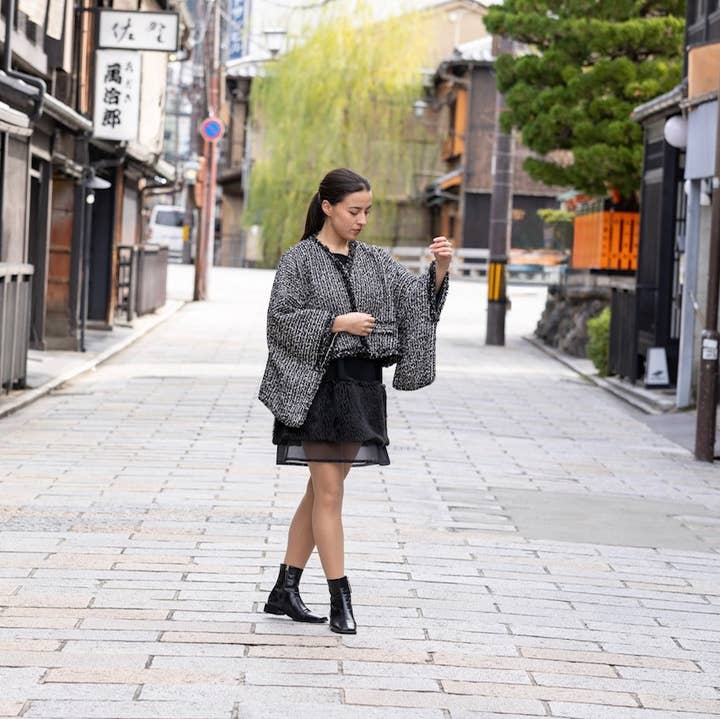 KOTO - Wholesale Jacket - Women's - KOTO original tweed HAORI Jacket Black2