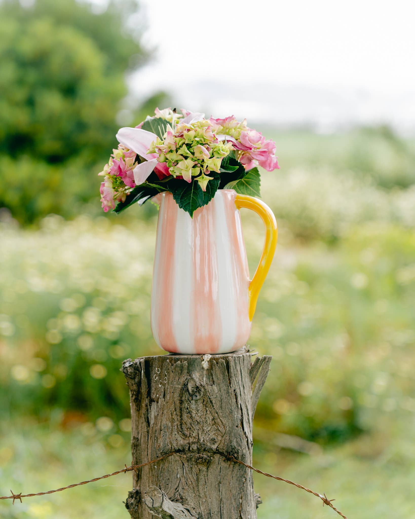 Alfar Tierra Cocida - Vendita all'ingrosso Caraffe - Brocca in ceramica con righe rosa e gialle 21 cm - VALENTINA6