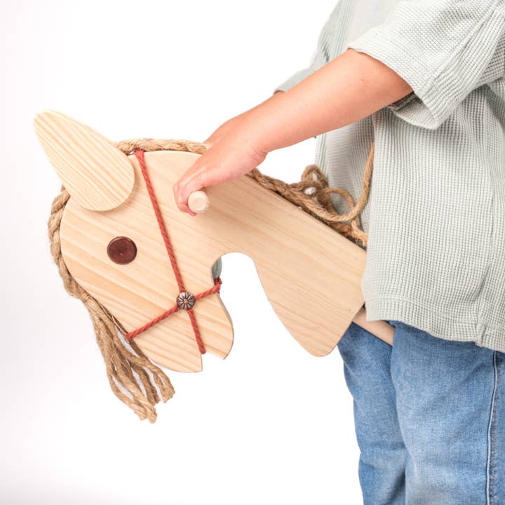 MORA PLAY - Wholesale Wood Toy - Kids - Rustic wooden broom horse5