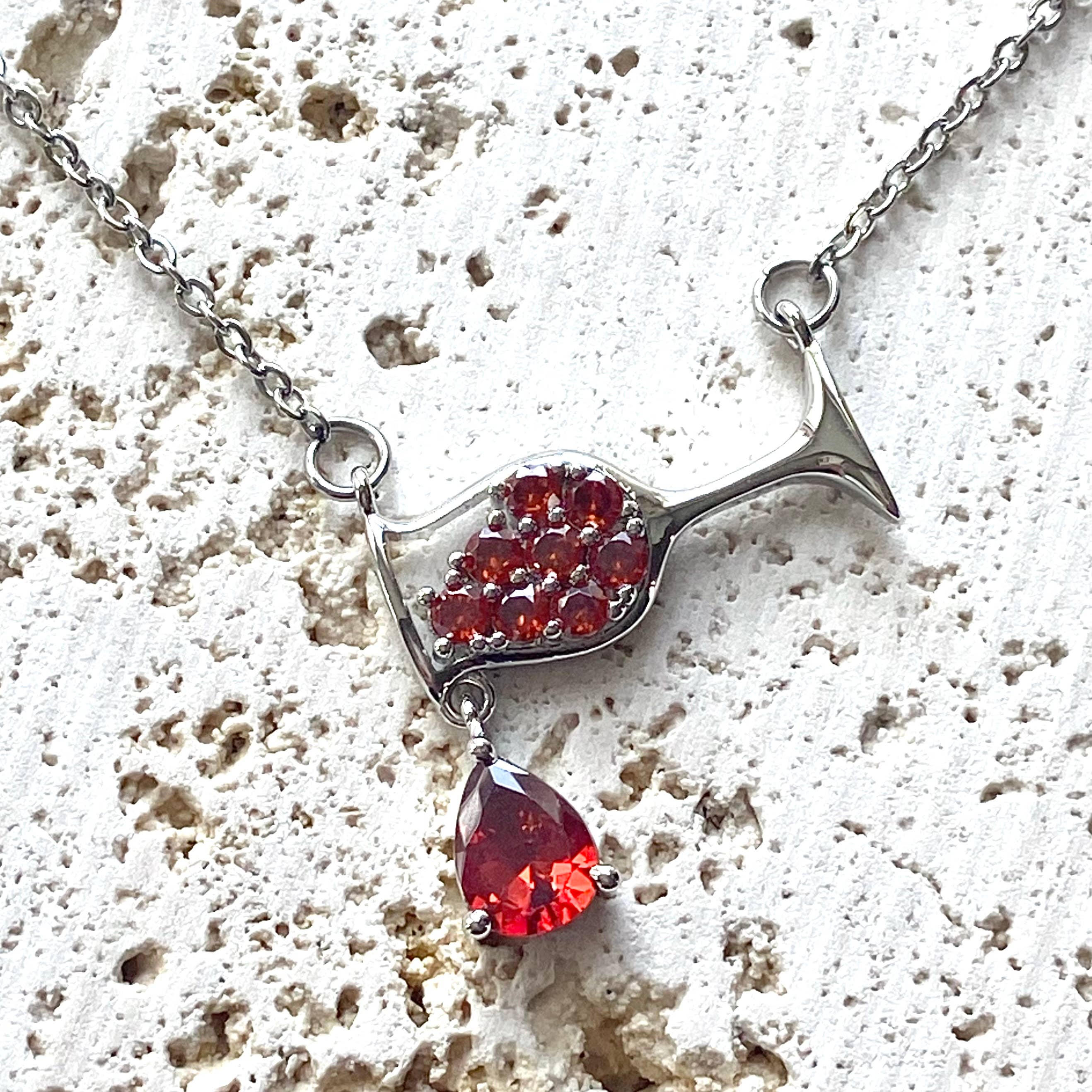 VB&CO Designs Handmade Jewelry - Vente Parures de bijoux - Vin bijoux cadeau cave vignoble cadeau raisin merlot bouteille12