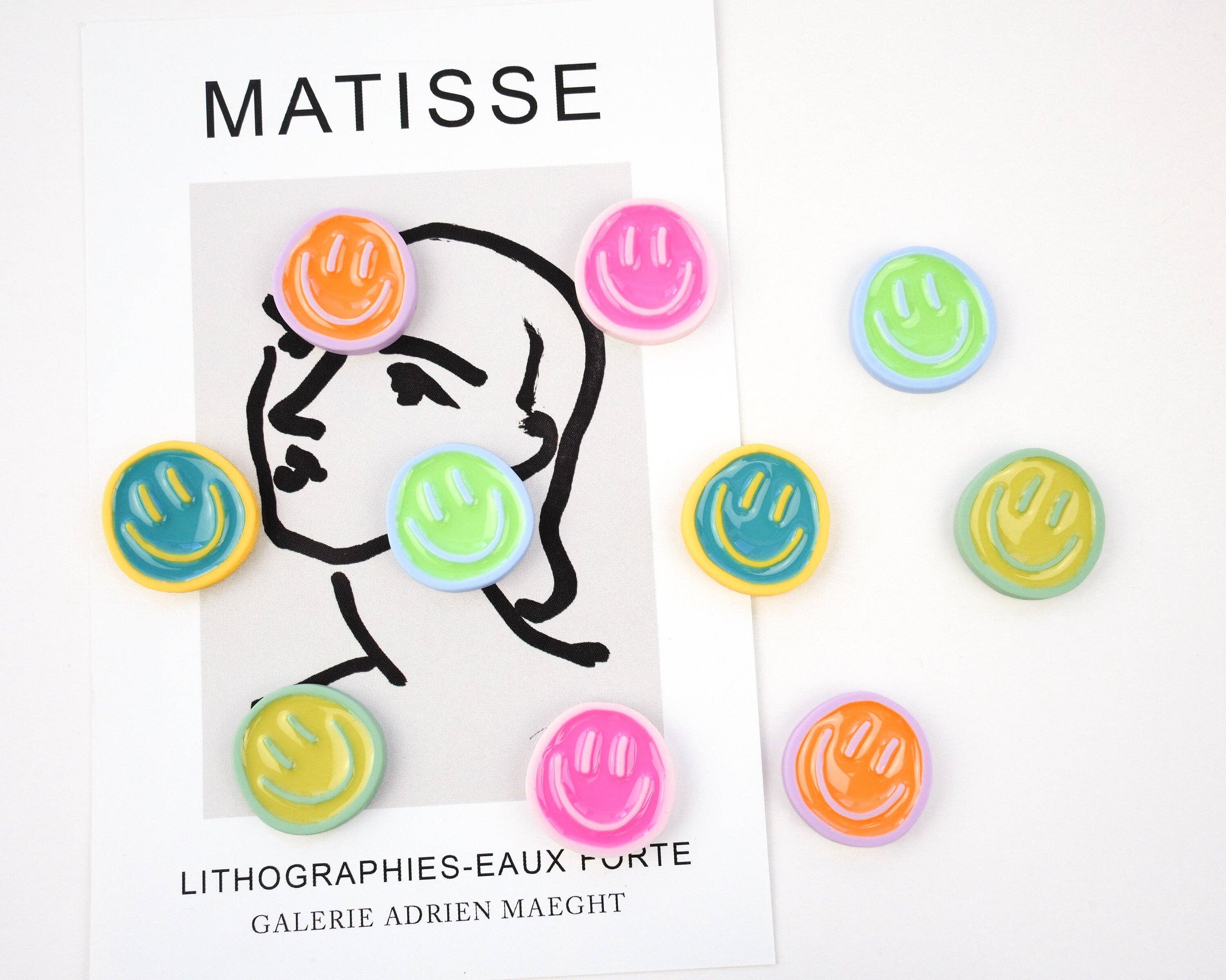 Mini Story Co - Wholesale Lapel Pin/Button - Pastel Smiley Face Pin | Smiley Face Brooch | Colourful Pin Badge | Smile Accessories | Cute Pin for Backpacks and Hats | Gift for Friends7