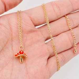 Girl's Cute Stereoscopic Mushroom Pendant Necklace