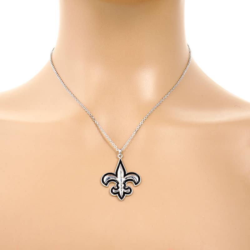 OHBOOBA DESIGN - Wholesale Pendant/Charm Necklace - Gold Plated Fleur De Lis Necklace1