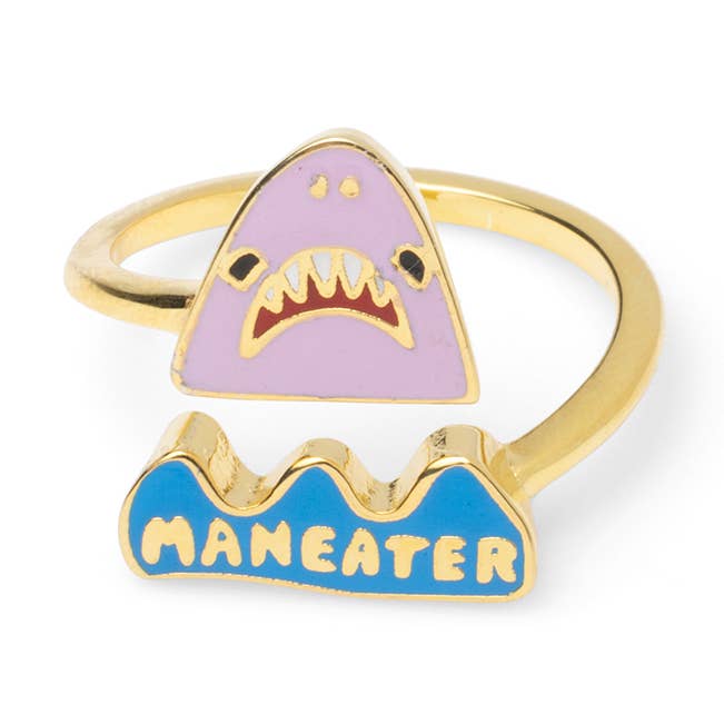 Bague ajustable Maneater Shark - Bijou doré en or 18 carats pour la vente par Yellow Owl Workshop