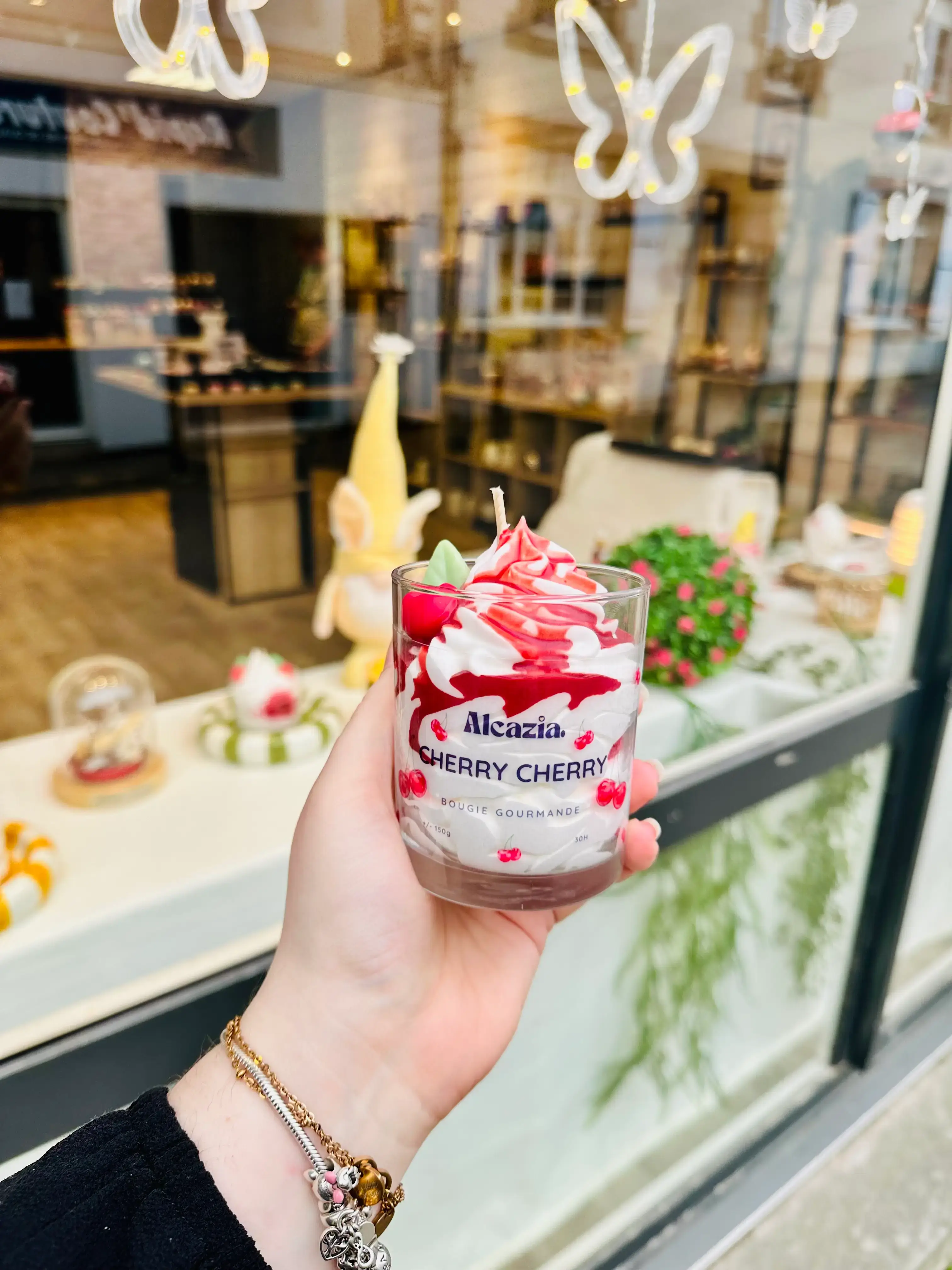 Alcazia - Wholesale Novelty Candle - Gourmet Candle - Cherry Cherry1