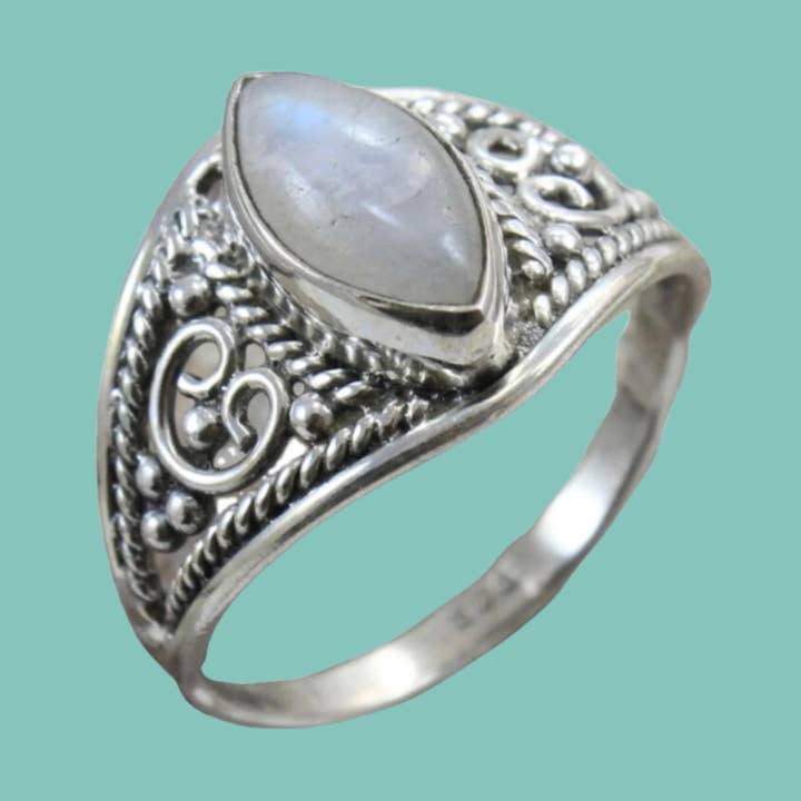 Bague KYLIE MOONSTONE for wholesale by Maman Hippie Brand