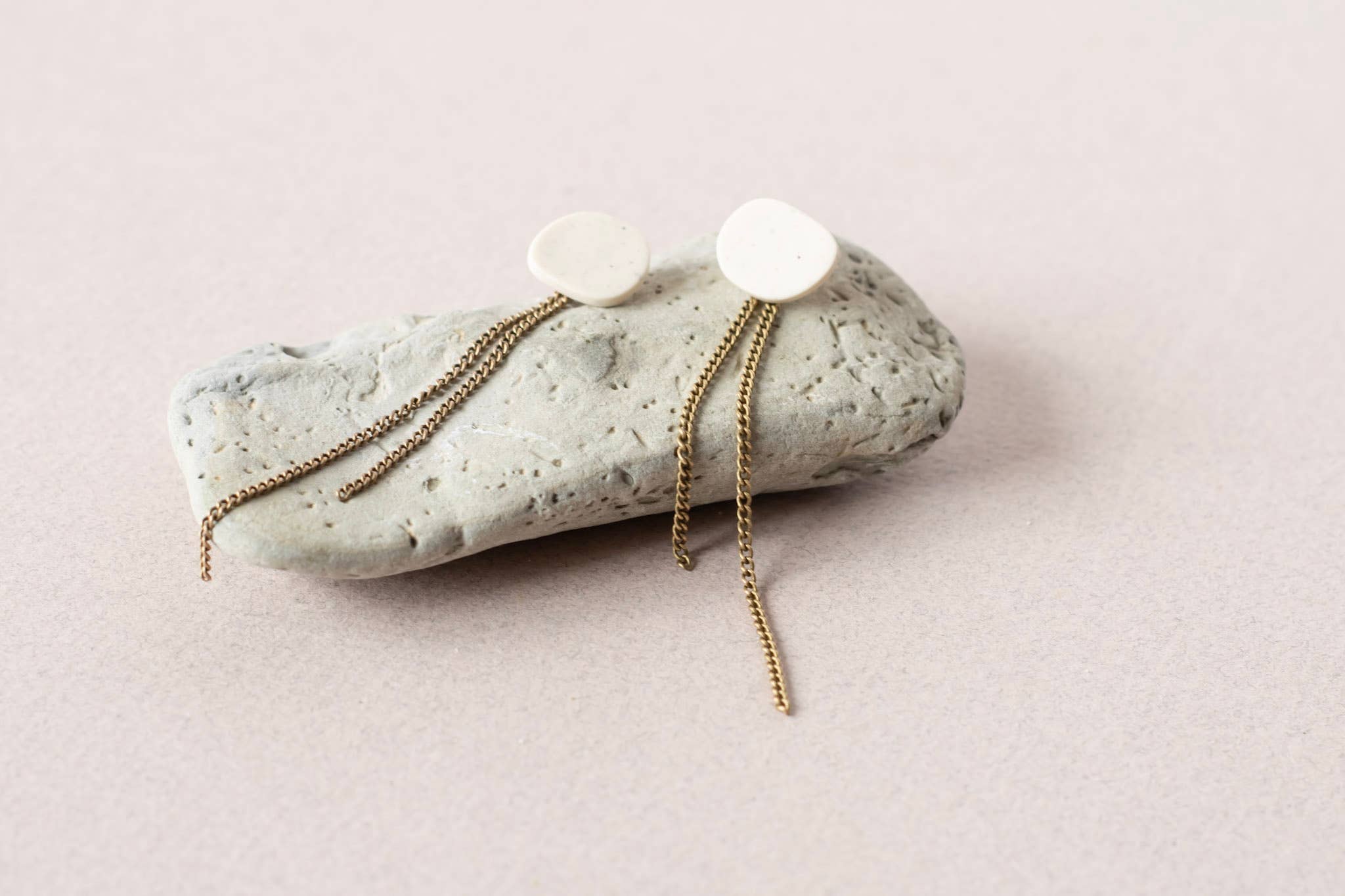 Inimini Homemade - Vendita all'ingrosso Orecchini pendenti - organico: stud + catena7