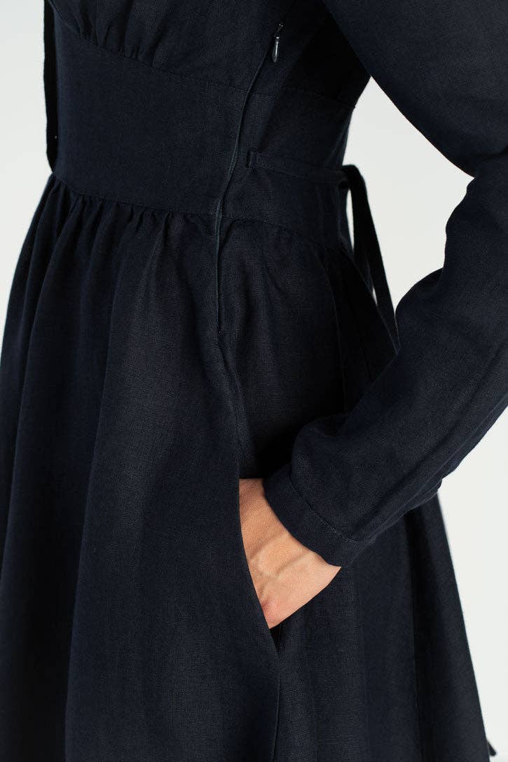 Son de Flor – Großhandel Kleid – Damen – Diane – Leinen-Midikleid mit V-Ausschnitt7