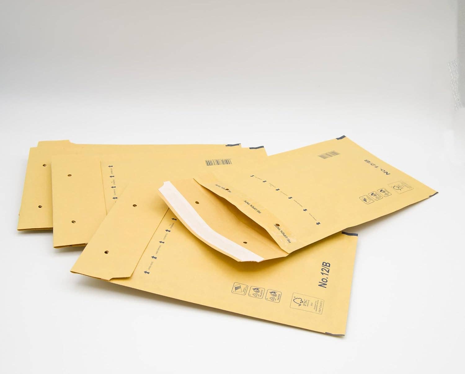 MEDEL OFFICE – wholesale Envelopes – White Bubble Padded Envelopes m-office 230x340mm 100ud2