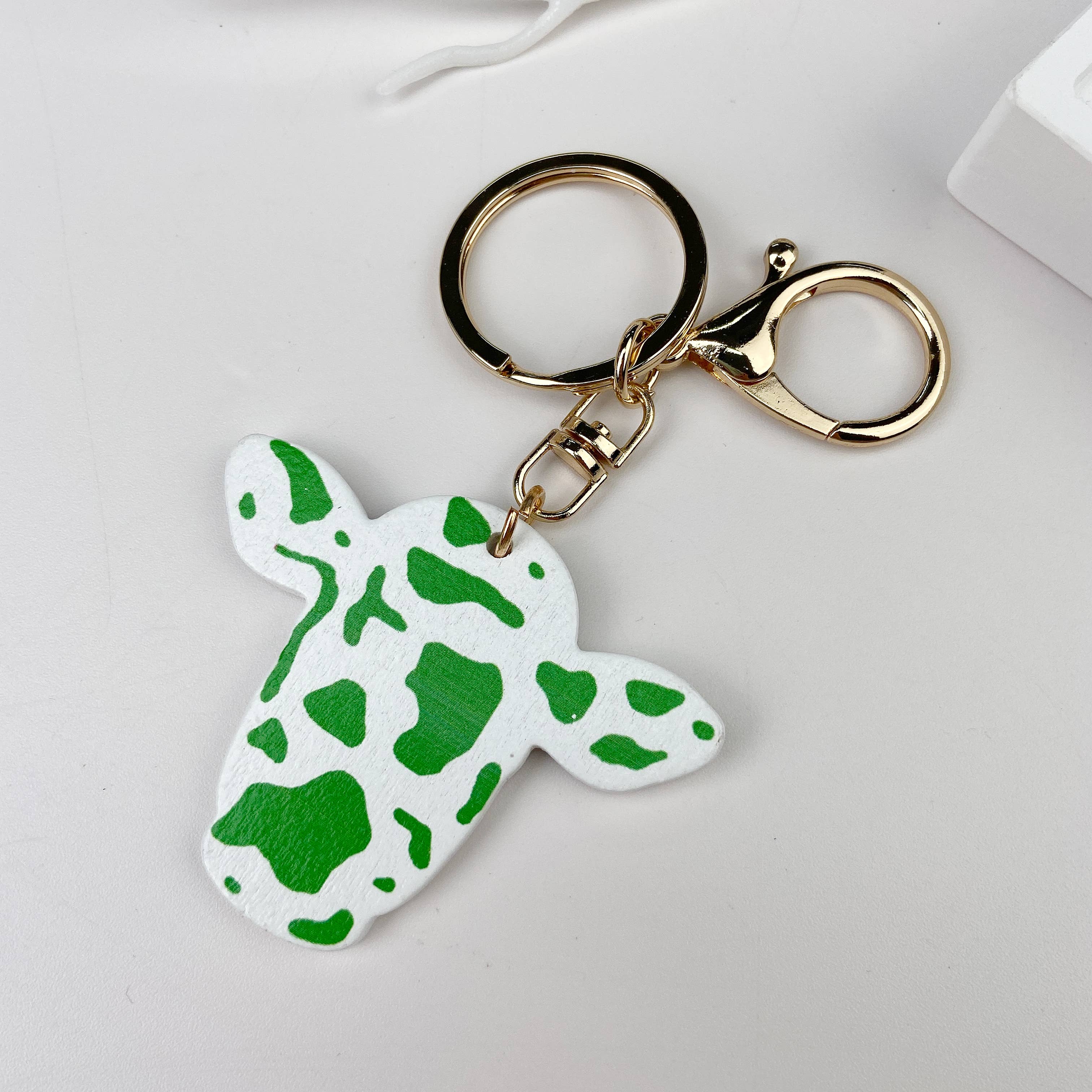 SoapElenGlen - Wholesale Keychain - Women's - Wooden bull head pendant keychain3