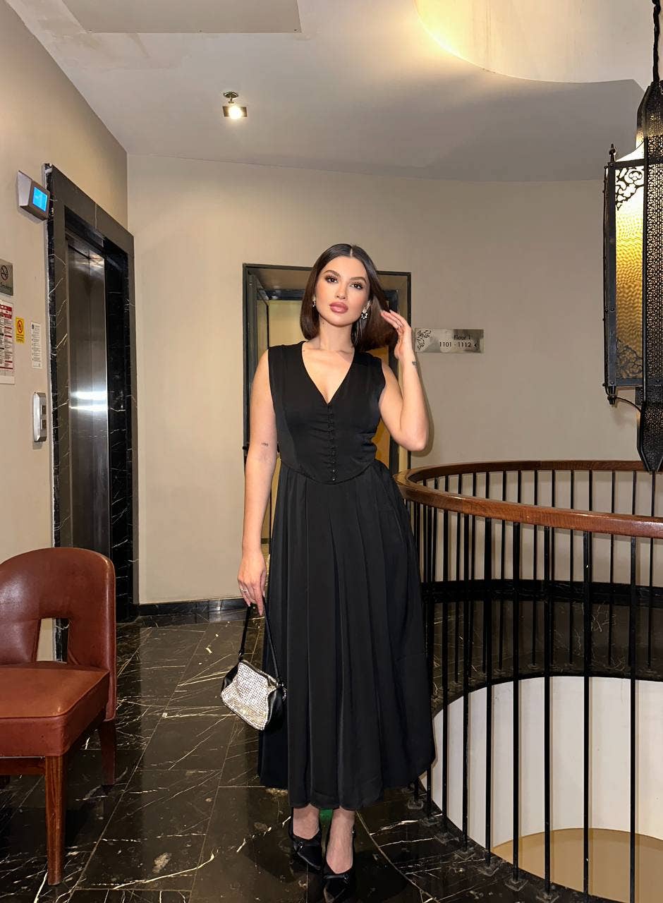 Standpoint Top - Wholesale Dress - Women's - The Bordeaux V-Neck Midi Dress – Vintage Allure – 116210