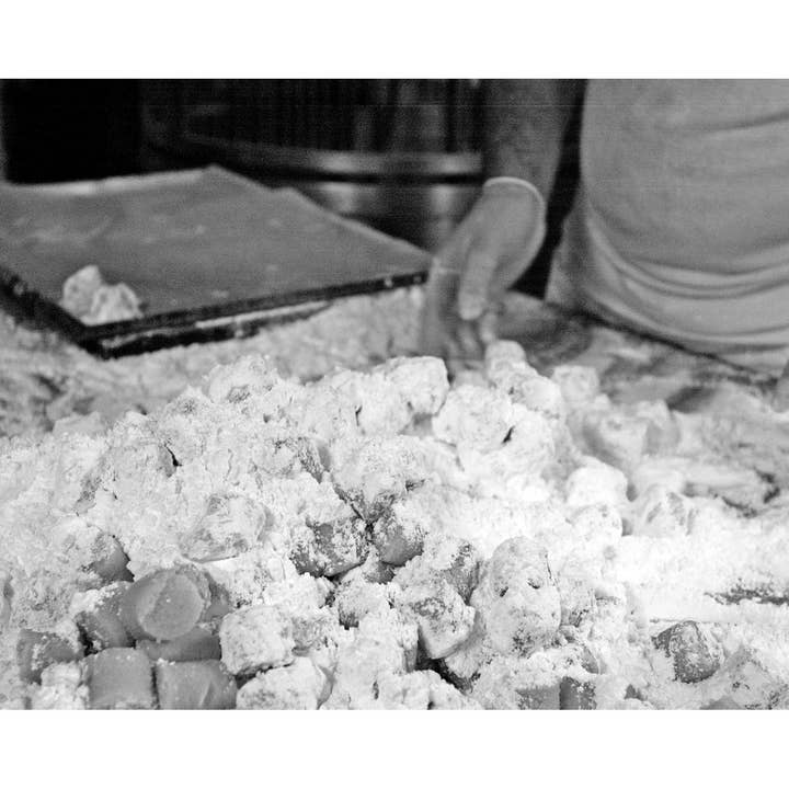 Le Dolcezze di Nanni - Wholesale Cookie - 6053 Soft Amaretti mix spring Italy Tuscany