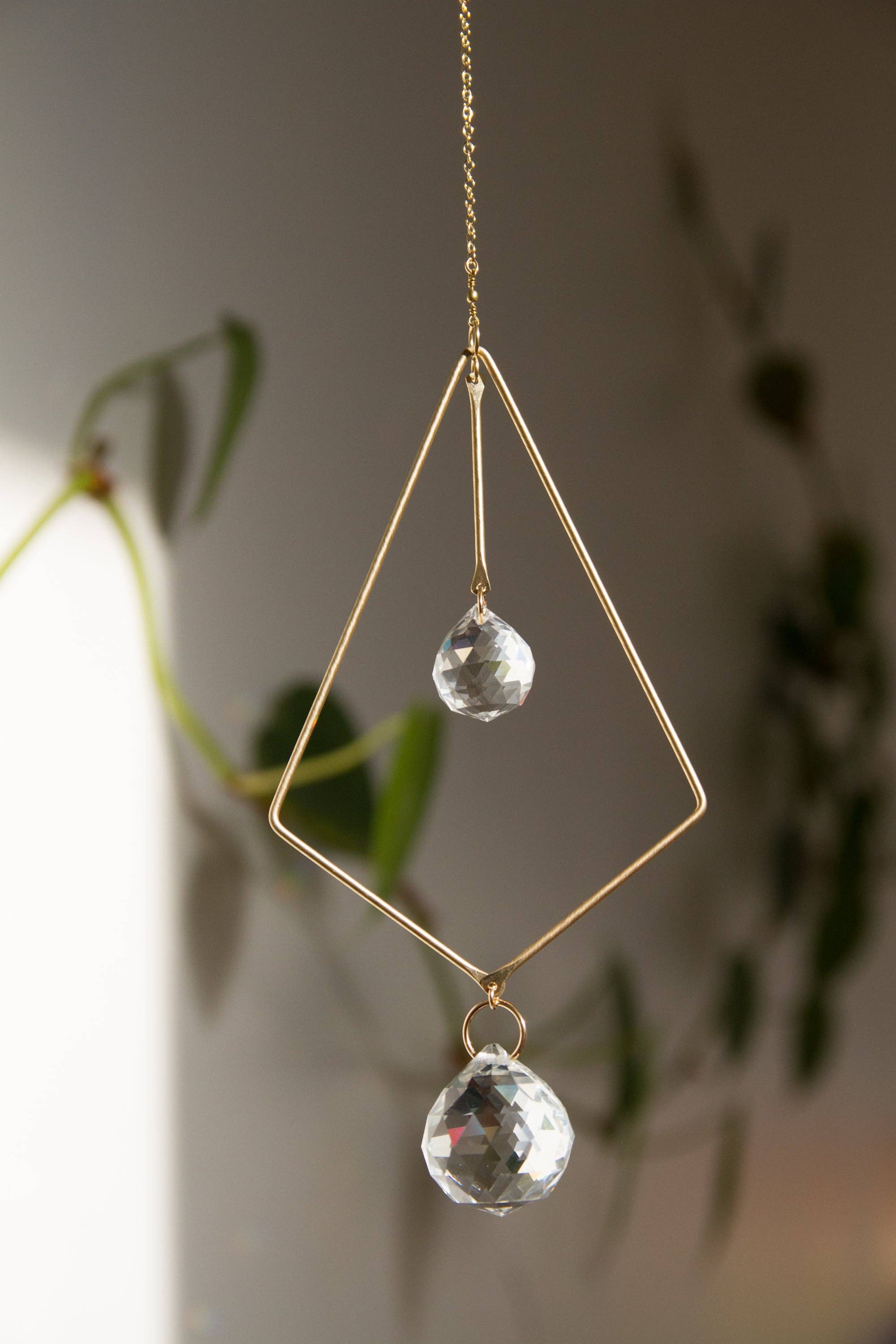 Sol Proaño - Wholesale Suncatcher - Prisma Hanging #183