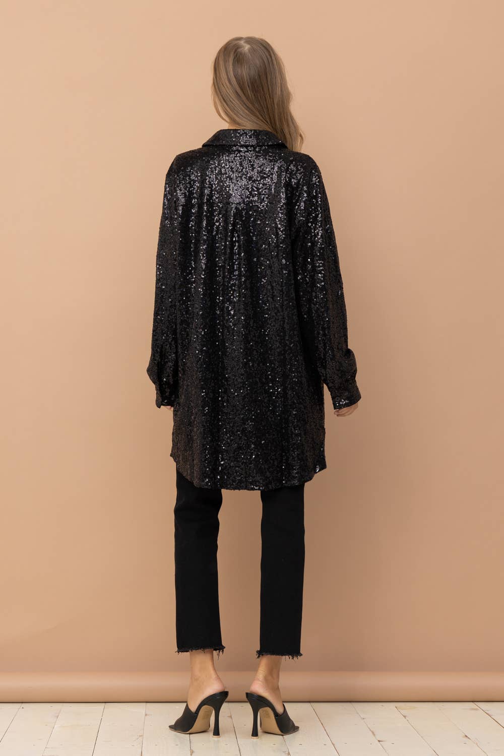 Blue B - Wholesale Jurk - Dames - 32404D - Mini glitterjurk met pailletten en knoopsluiting10