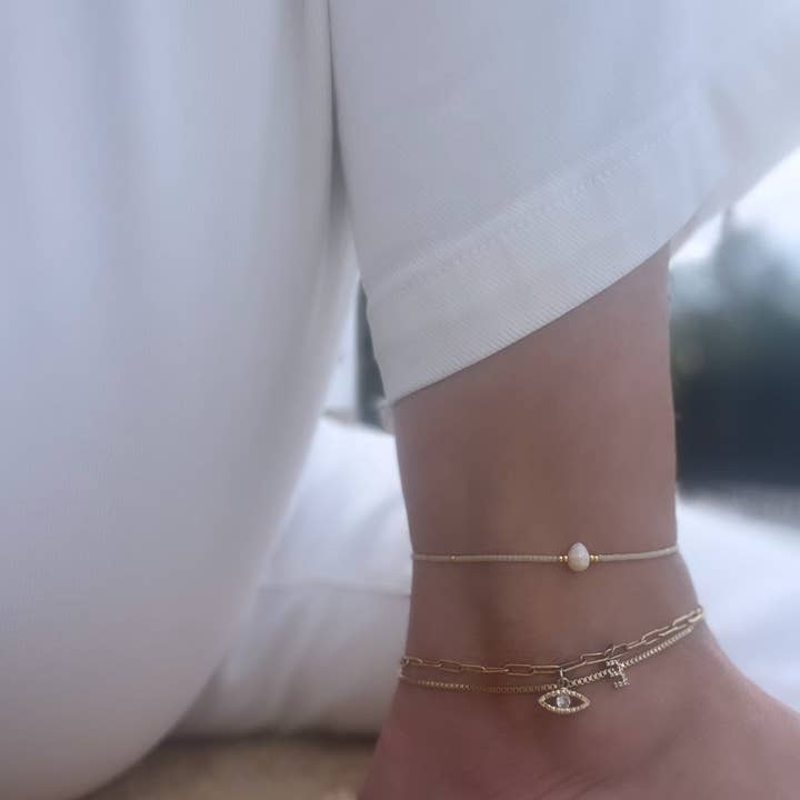 Boutique Suarez Co. - Wholesale Beaded Bracelet - Manifest Peace - Pearl Bracelet24