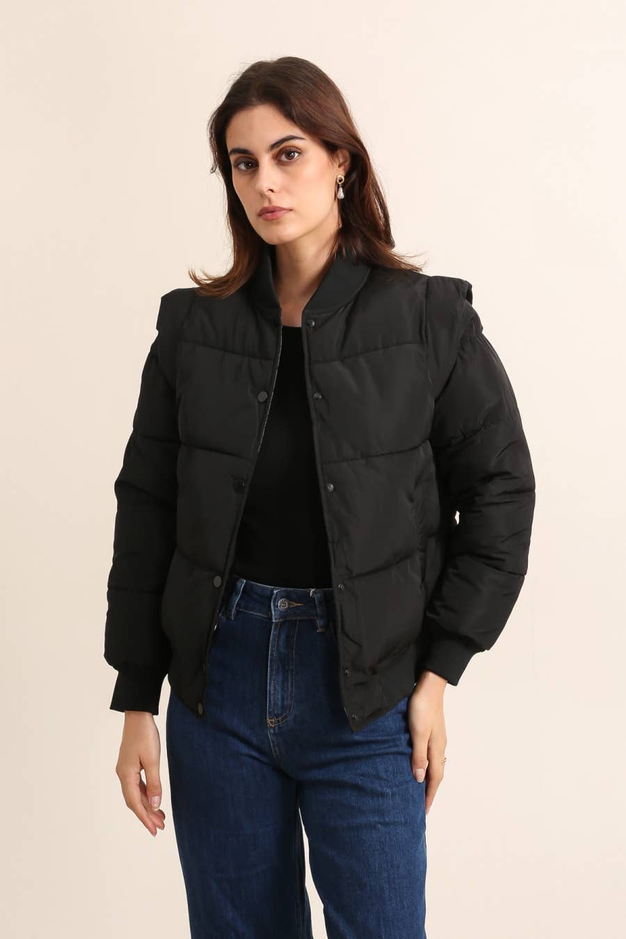 Attrait Paris – wholesale Dunjacka - Dam – Kort bomberjacka med axelvadd och knappstängning8