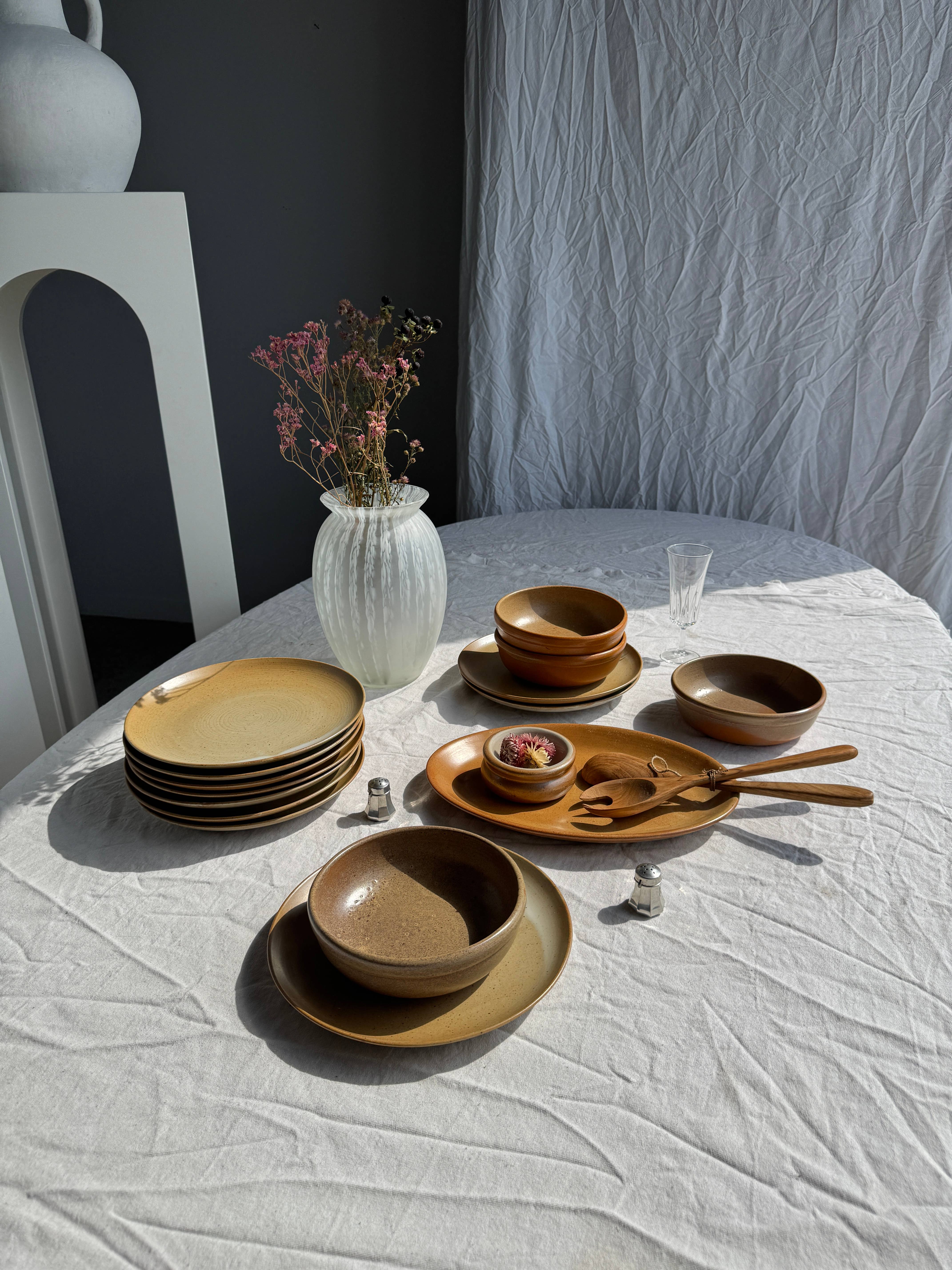 Office Objets - Wholesale Dinner Plate - Set of 6 stoneware plates Village France D2432