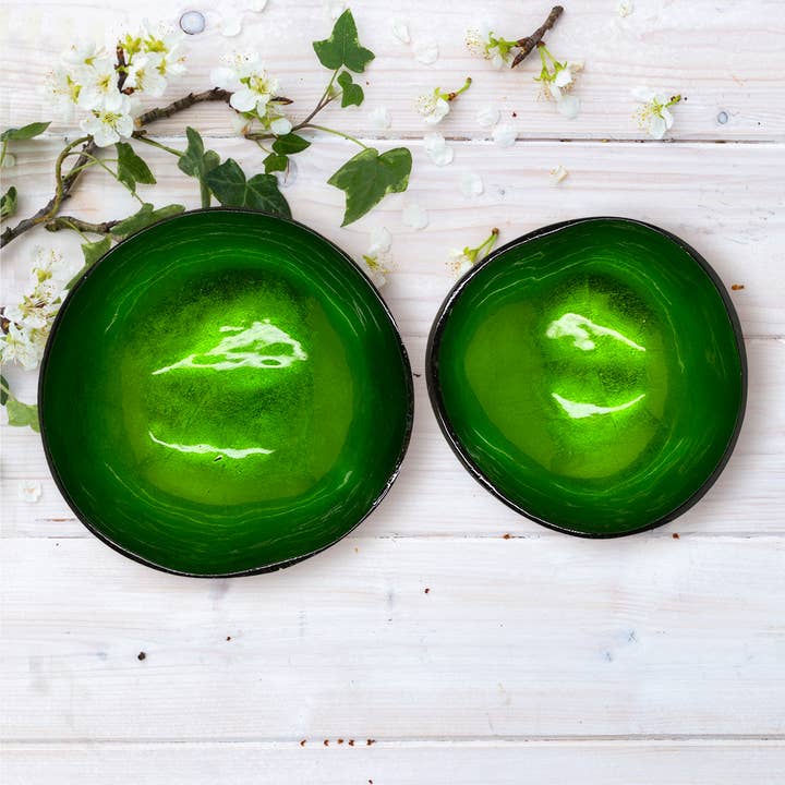 VIE - Wholesale Decorative Plate/Dish/Bowl - Hand-Painted Coconut Bowls, Lacquered, Set of 268