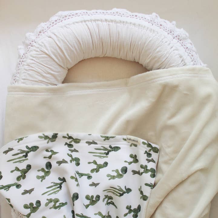 Kaktus Tvåsidig Babyfilt Bamboo & Minky | Kaktus för wholesale på Faire