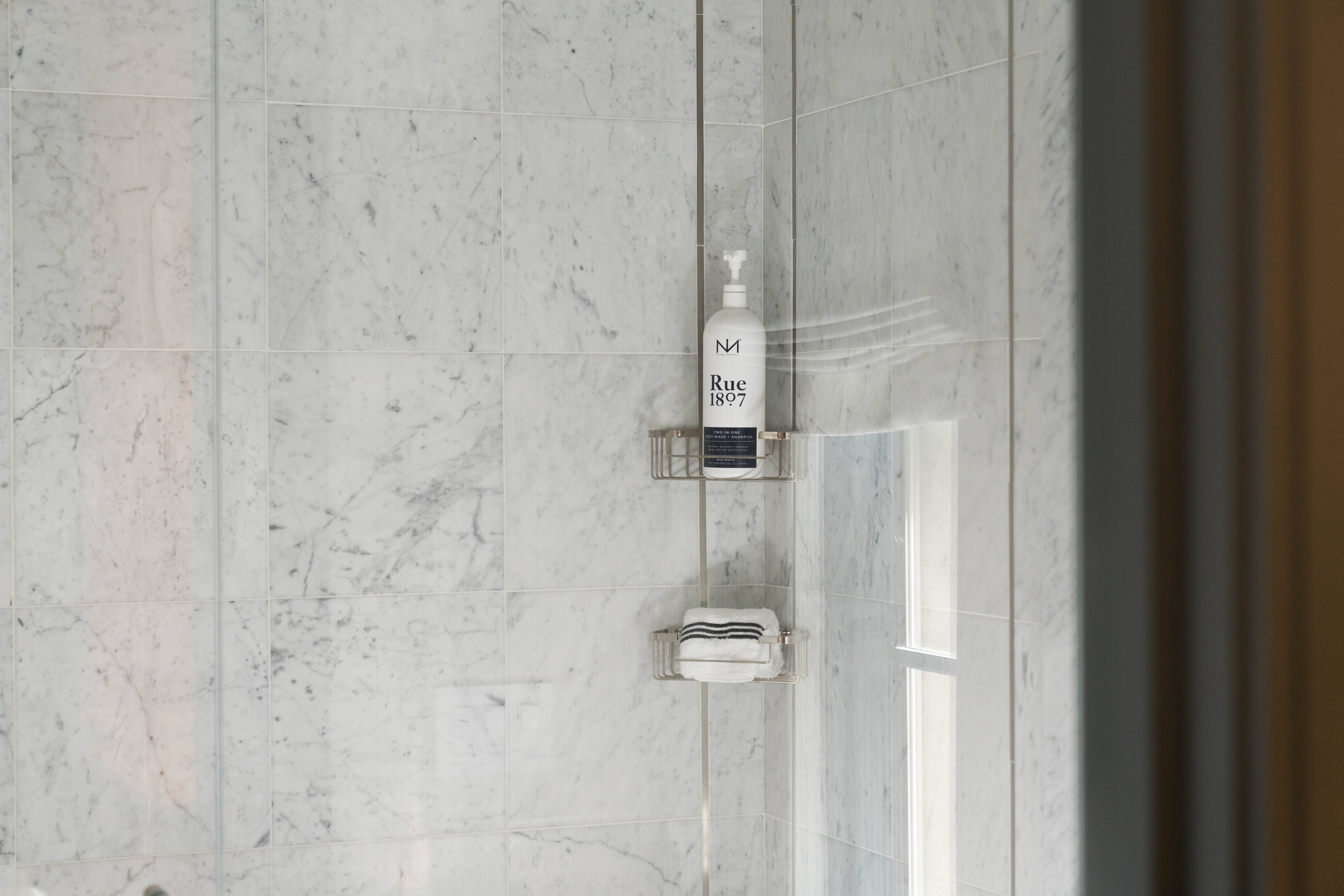 NIVEN MORGAN - Wholesale 2-in-1 Shampoo & Body Wash - Men's - RUE 1807 - Body Wash XL1