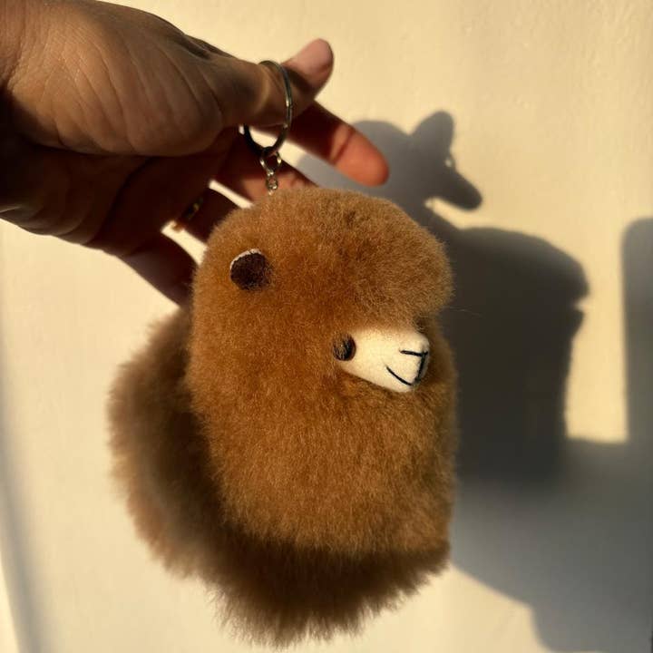 Peluches in Pelliccia di Alpaca - Portachiavi di tutti gli stili. per la vendita all'ingrosso da parte di AMBAR COLLECTIVE