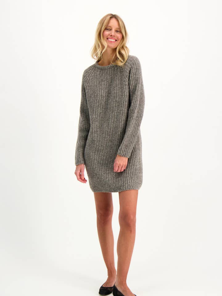 Anne Long Knit Grau für den Großhandel von Ekta Helsinki