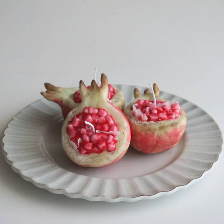 House of Shokunin - Wholesale Novelty Candle - handcrafted Pomegranate candle handmade home decor candle14