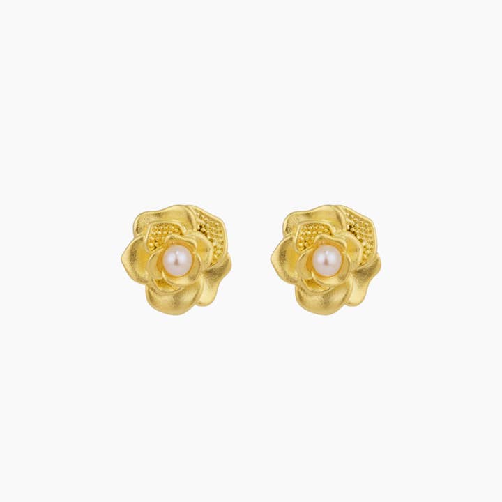 Rose Pearl Studs för wholesale av Misha Hawaii Jewelry