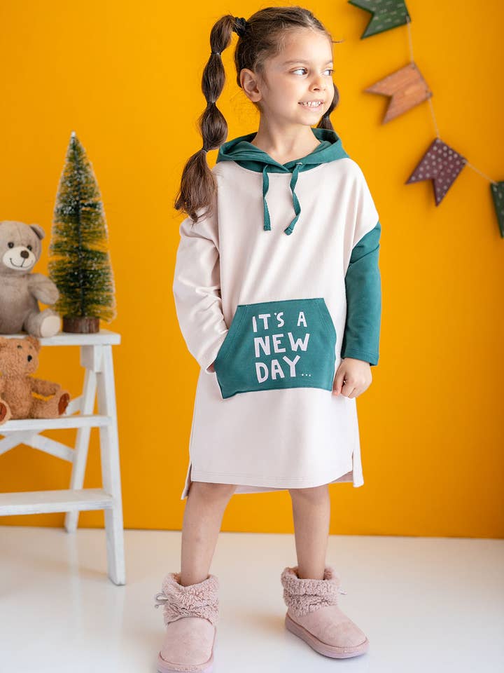 Piger hætteklædte nytdagskjole for engroshandel hos ZEYLAND