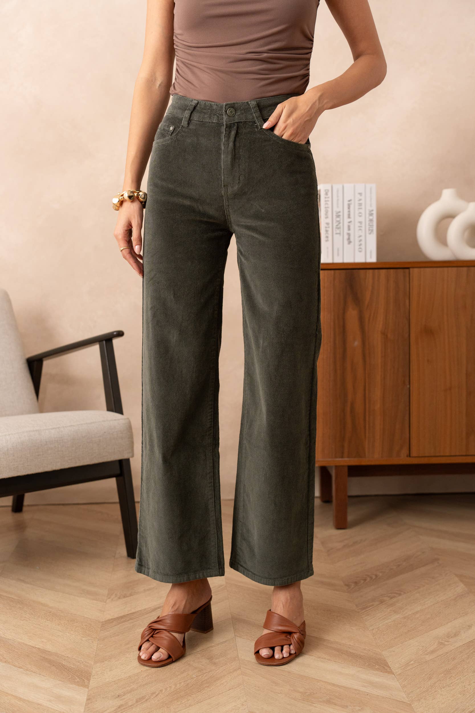 Vivid – calças de ganga - Mulher por atacado – Jean de veludo de perna larga6