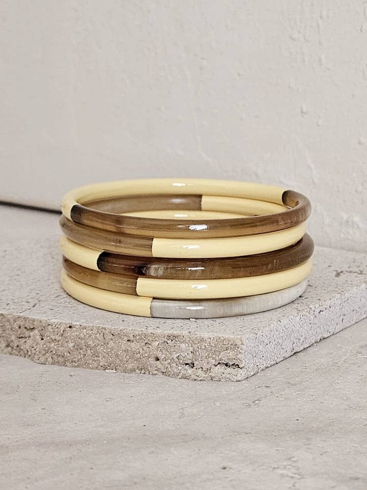 Horn Bangle Bracelet - 5 mm - Duo Yellow for wholesale by Le Coin Sauvage