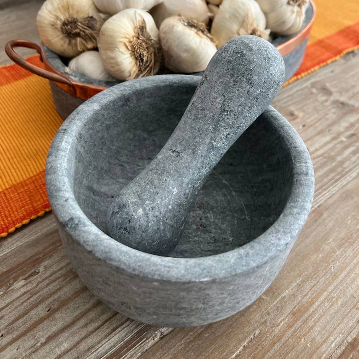 Mortier et pilon en stéatite moyen pour la vente par Seasonal Home Needs Soapstone Cookwares