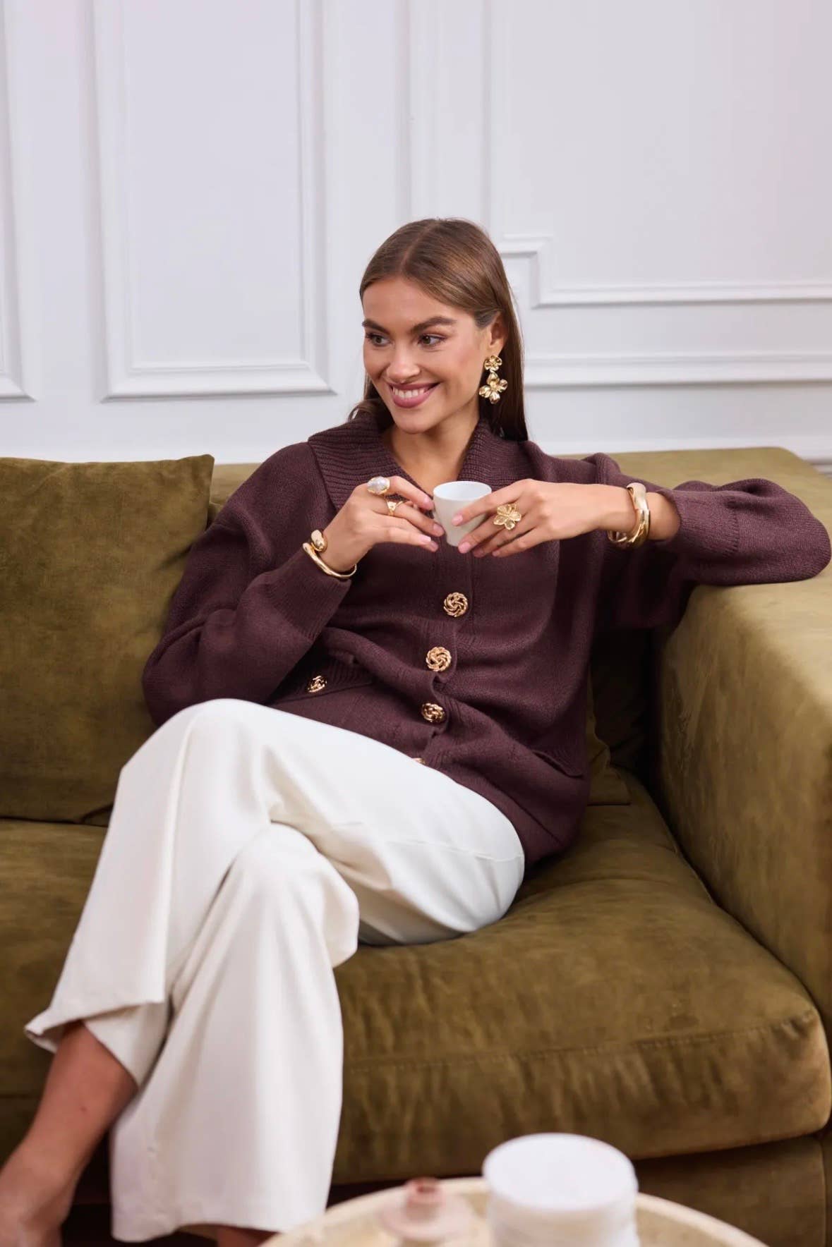 Frime - Vente Cardigan – femme - Gilet court à col large et boutons dorés - 27012