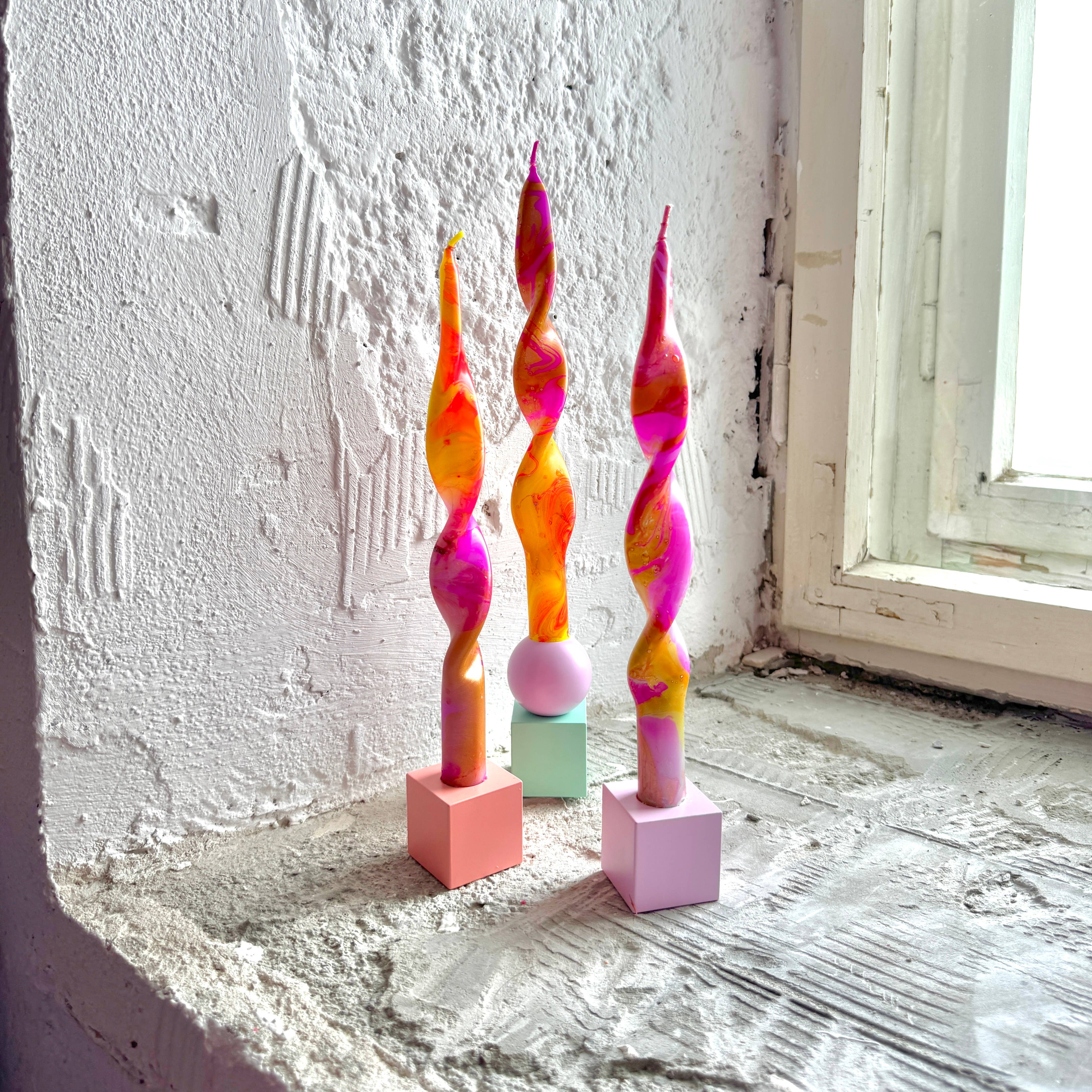 Pink Stories - Venta al por mayor Velas cónicas/candeleros - Vela de cena retorcida con marmoleado teñido a mano Dip Dye Marble * Juicy Hurricane2