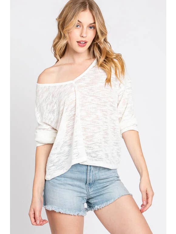 Final Touch - Wholesale Knit Top - Women's - V-Neck Knit Long Sleeve Top - T3104421