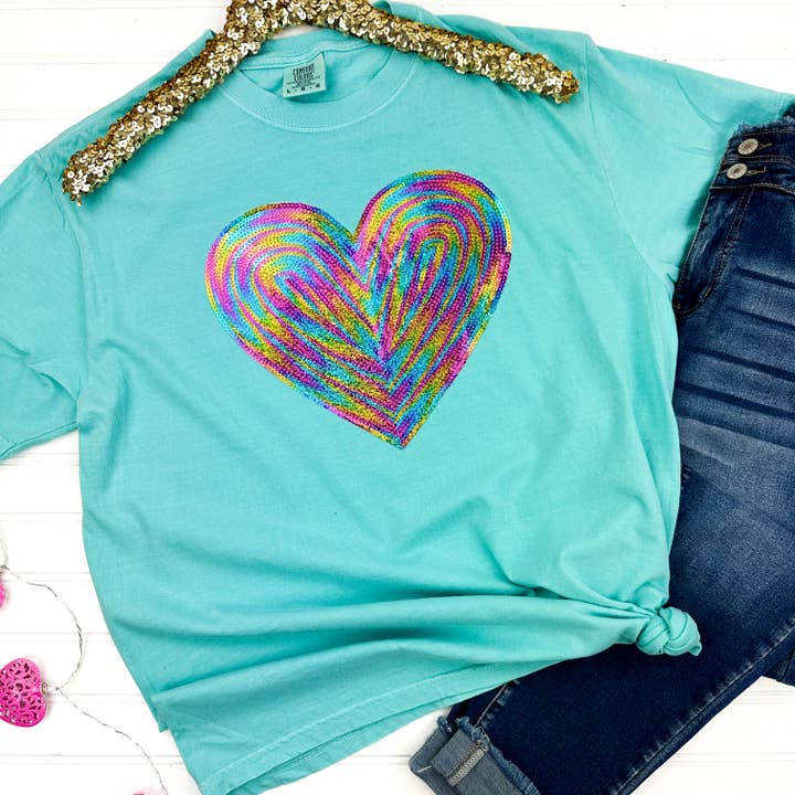 Comfort Colors T-Shirt mit Holographie-Herz-Pailletten-Print für den Großhandel von Nikkilynn Wholesale