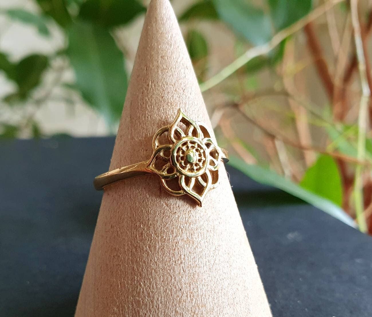 Kaali Boutique – wholesale Band/stacked ring – Golden Mandala Flower Ring / Flower Ring / Large Size / Boho / Ethnic / Rustic / Festival / Tribal / Hippie / Gypsy / Psy / Thumb / Psy3