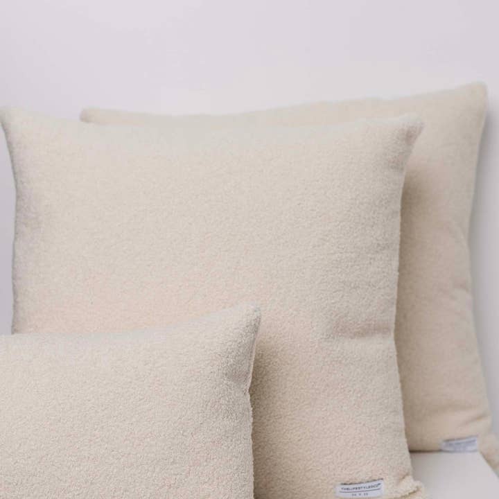 THELIFESTYLEDCO - Wholesale Throw/Decorative Pillow - Whitten Wooly Boucle Pillow - 3 Sizes2