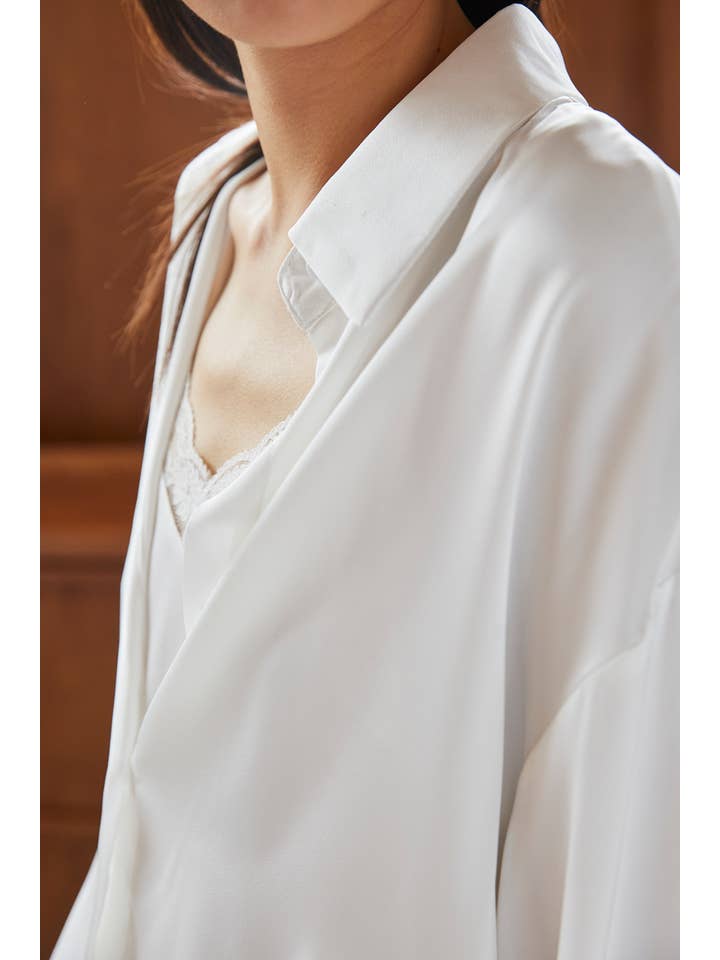 ELLI WHITE - Wholesale Blouse - Women's - Satin blouse with 2-in-1 effect and integrated lace camisole1