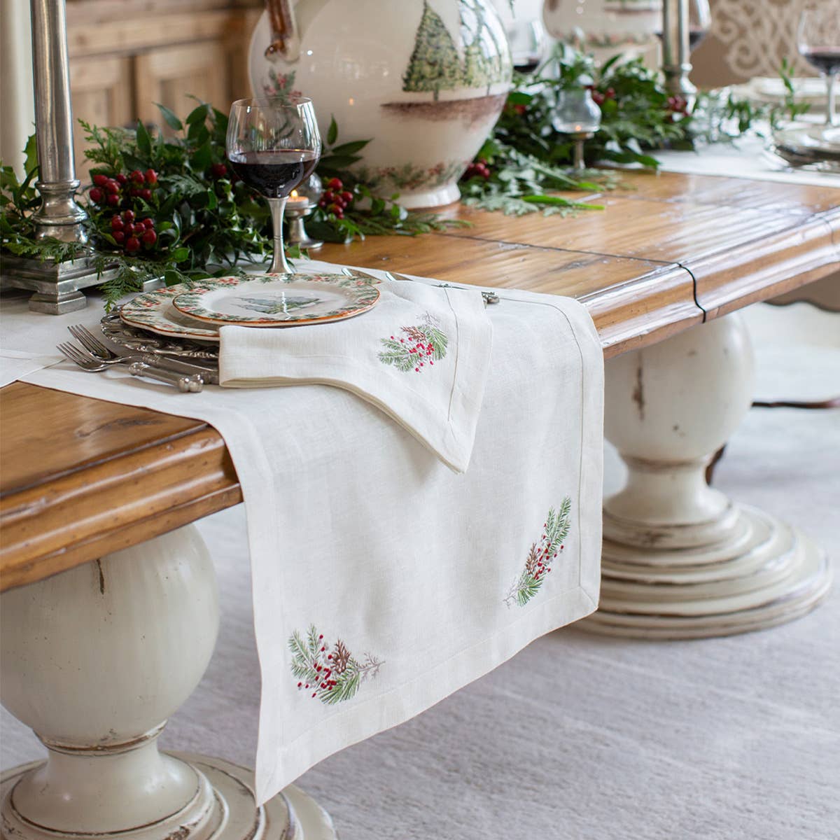 Arte Italica & Crown Linen Designs - Vente Chemins de table - Chemin de table Natale - Noël3