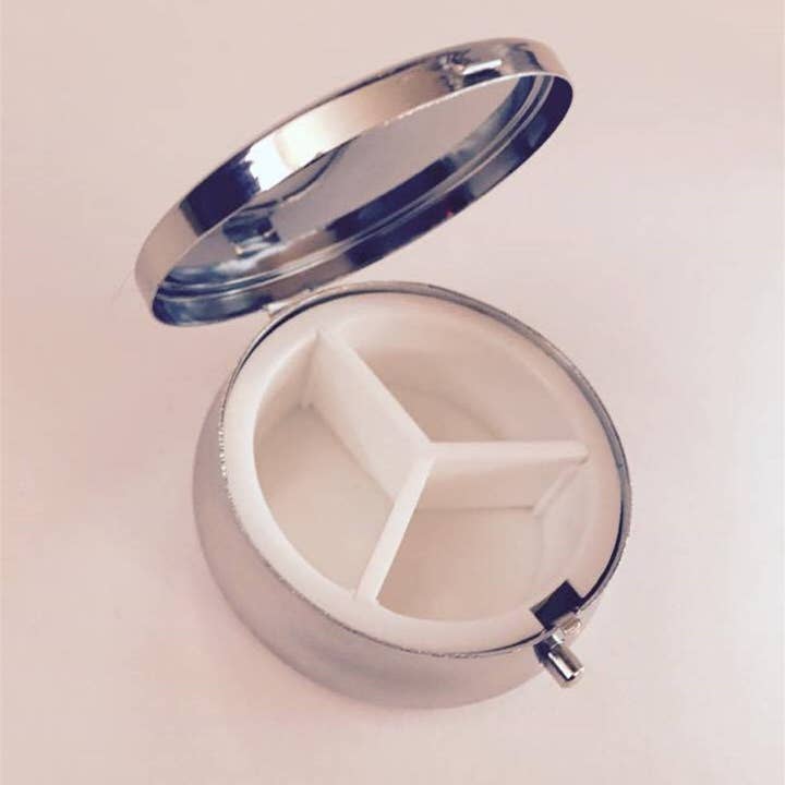 FringePop - Wholesale Pill Organizer - Cat Illustration Pill Box Case Pillbox Holder Trinket Stash Box Retro Cats Head Illustration Kawaii1