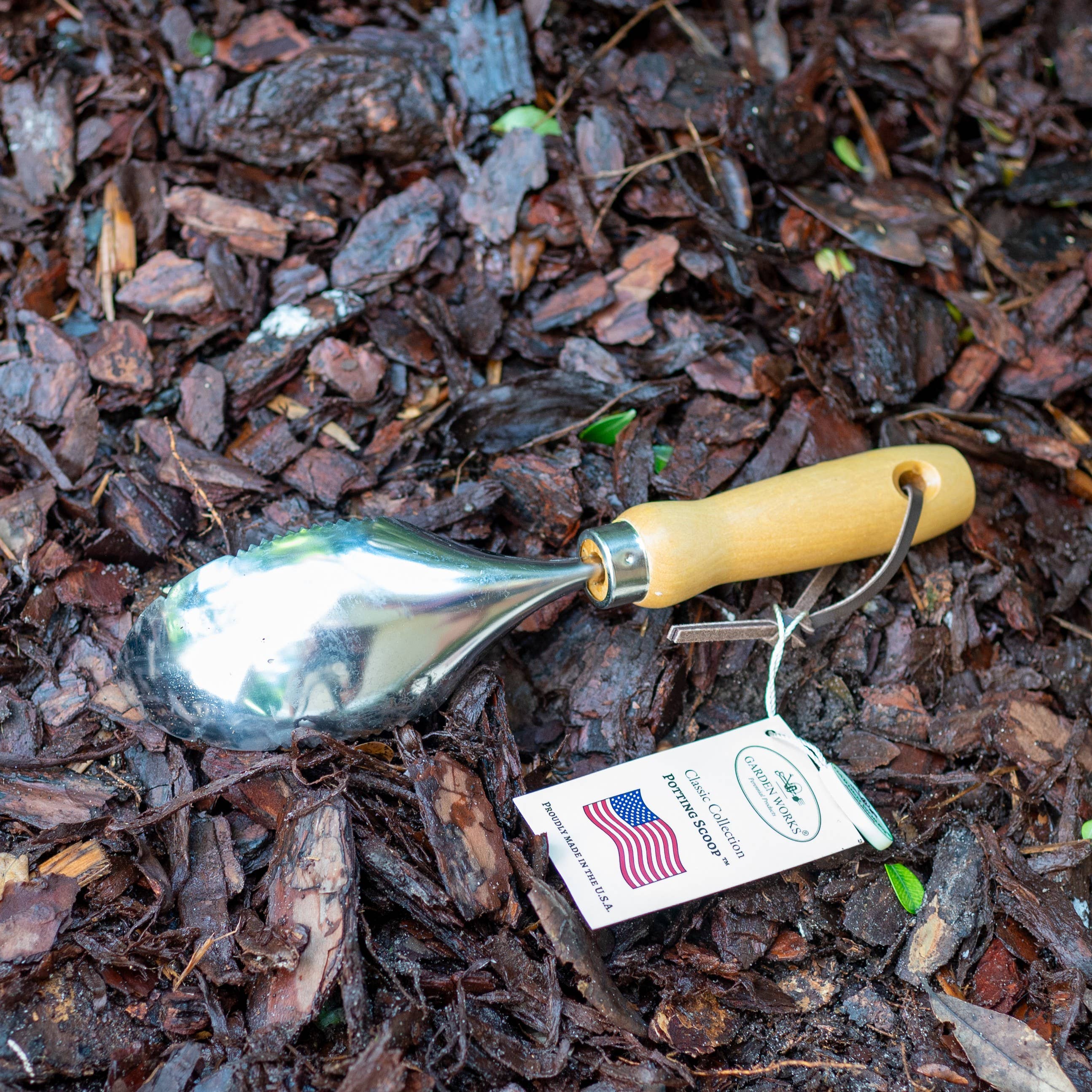 Birch Handle Potting Scoop™ - Classic - USA for wholesale on Faire2