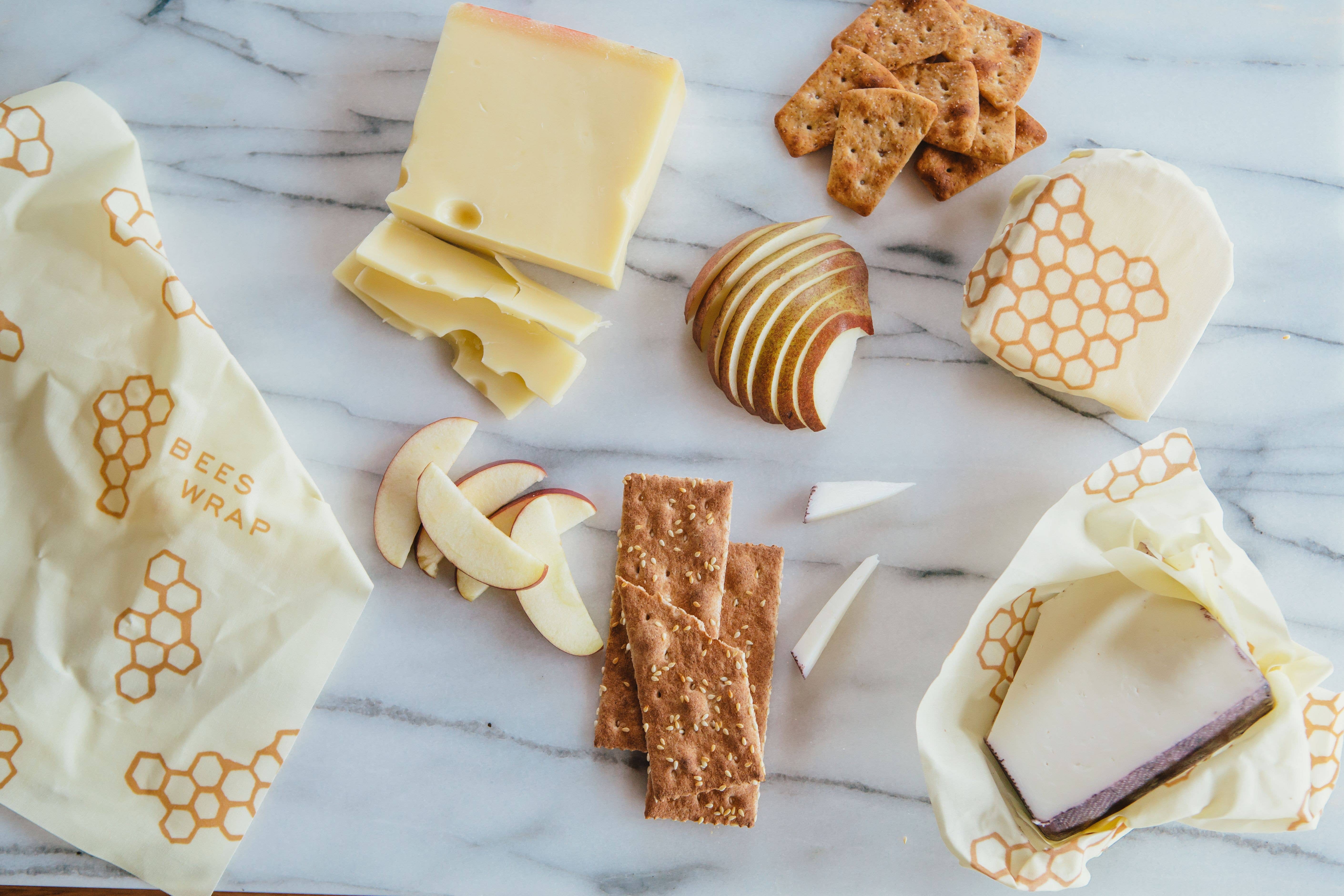 Bee's Wrap - Wholesale Food Storage Wrap/Bag - Countertop Cheese Display (7ct)4