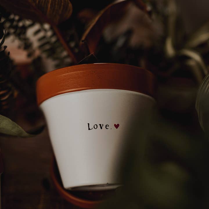 Pot de fleur, cache-pot "Love. ♥" pour la vente par Joli Pot