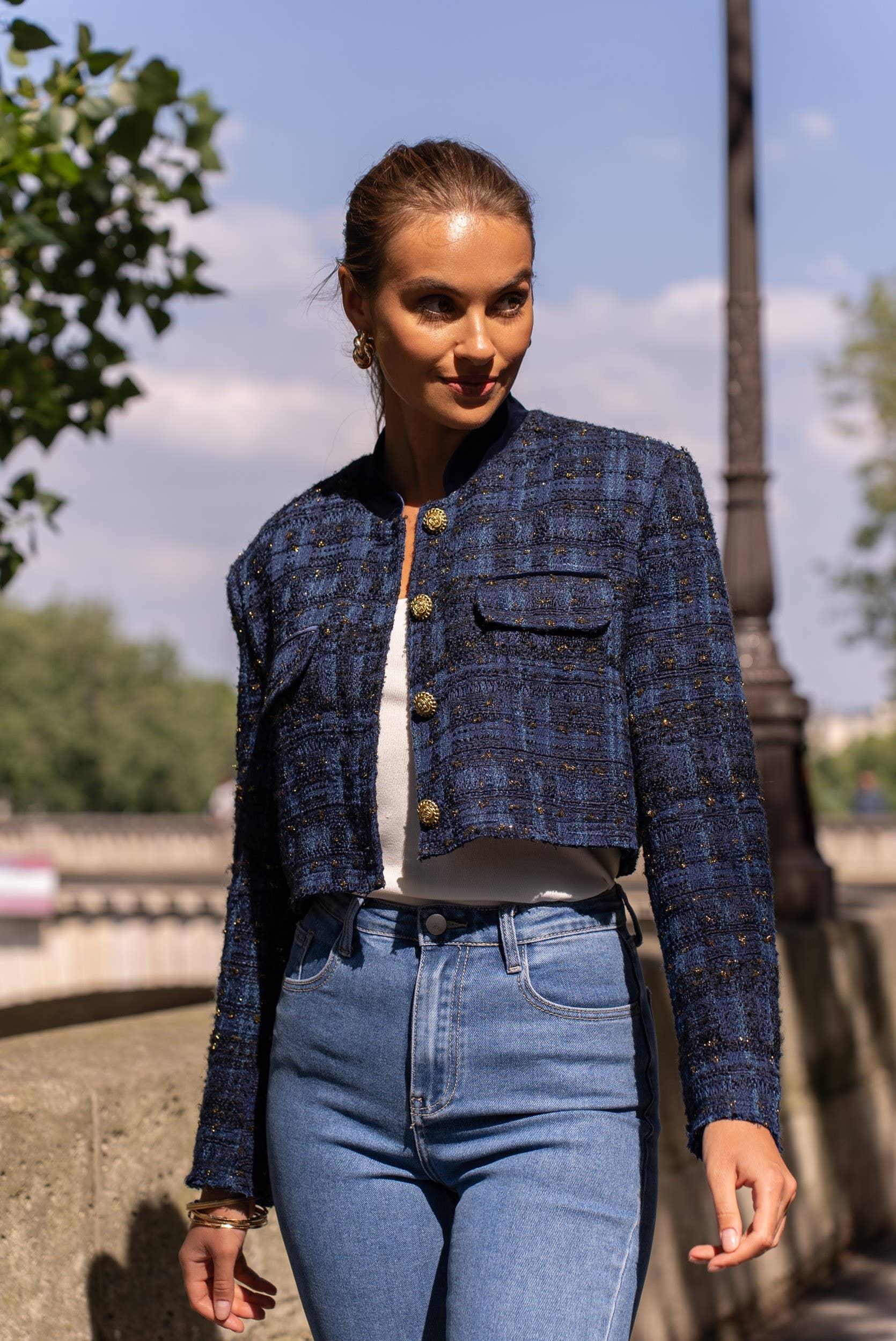 Attentif Paris – wholesale Blazer – Women's – Colourful velvet collar cropped tweed blazer jacket1