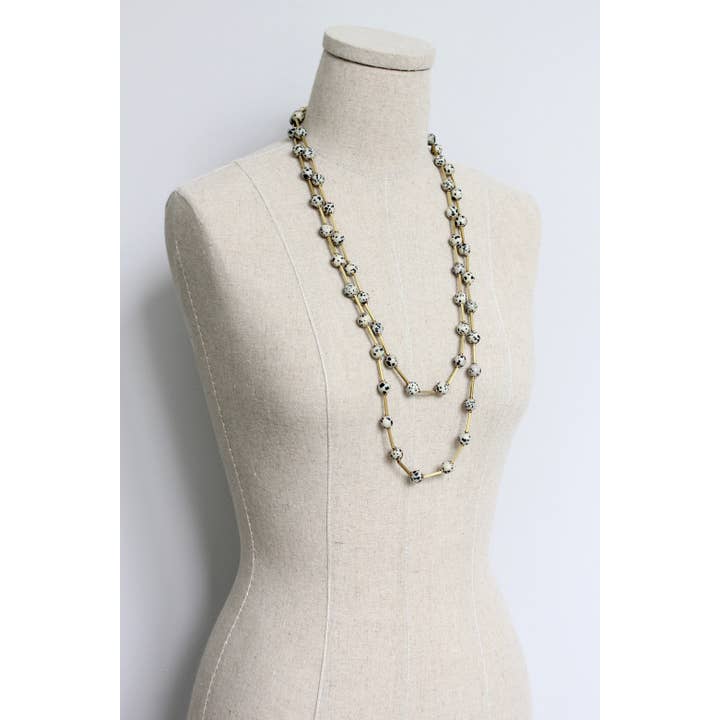 David Aubrey Jewelry – Großhandel Perlenkette – HYL160 Halskette aus dalmatinischem Jaspis und Messing1