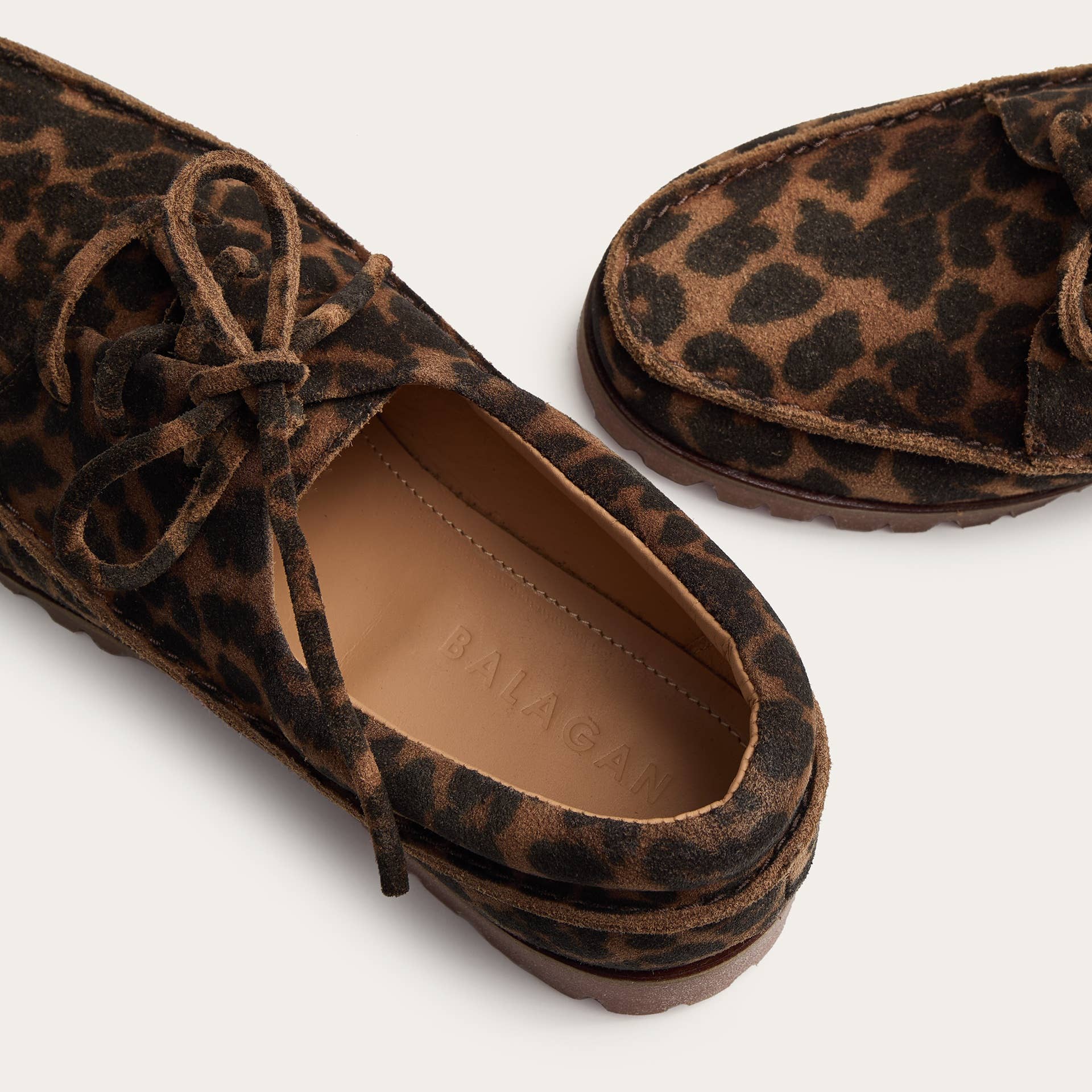 brown Tefer Flats, pattern velvet for wholesale on Faire9