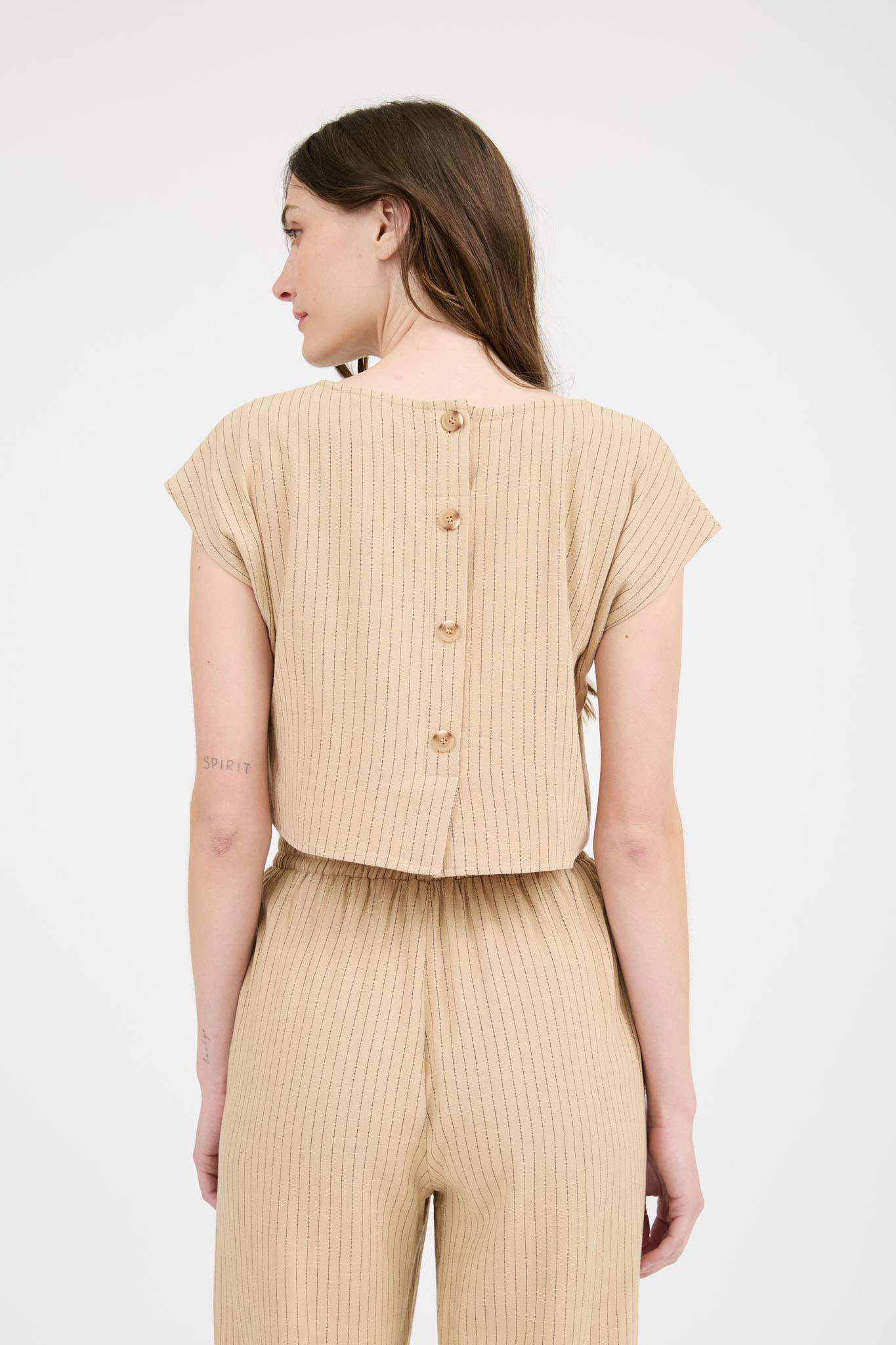 Blu Pepper - Wholesale Blouse - Dames - PINSTRIPE ACHTERKNOOP KORTE MOUW LINNEN TOP1