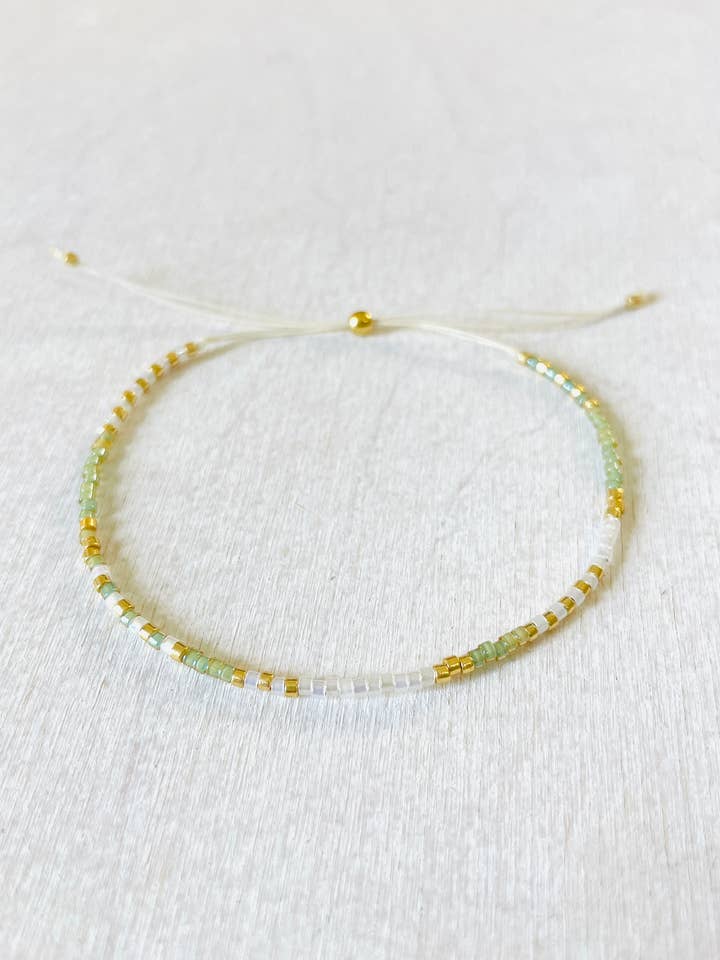 Justbar armband med Miyuki-pärlor i nylon och rocaille för wholesale av Atelline