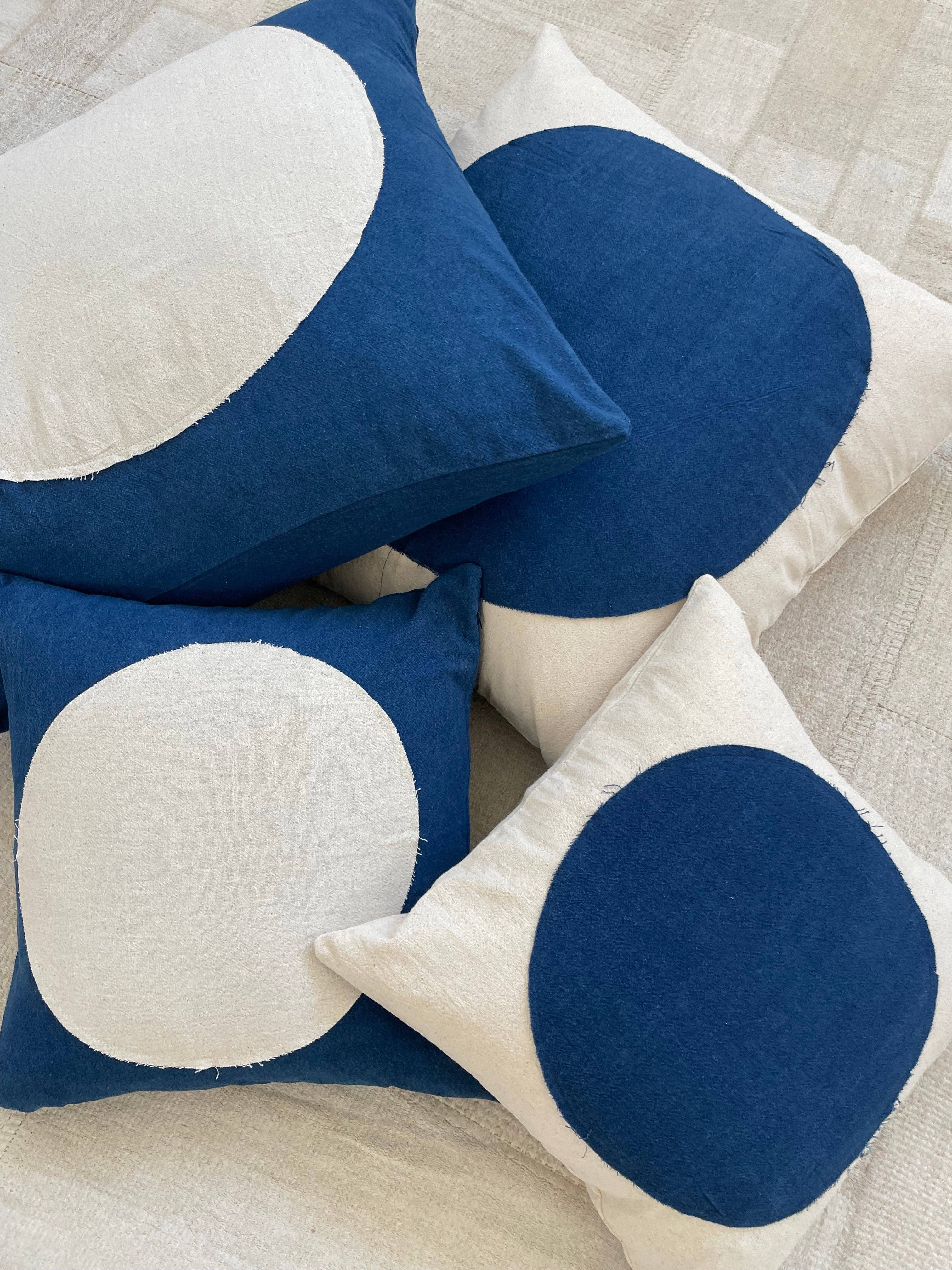 Happy French Gang - Wholesale Throw/Decorative Pillow - White Moon & indigo Pillow 18x18in7